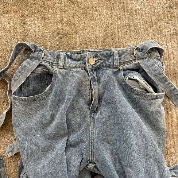 Maniere De Voir Women's Talia in Mid Blue Denim Strap Cargo Jeans Size 8 - Picture 8 of 13